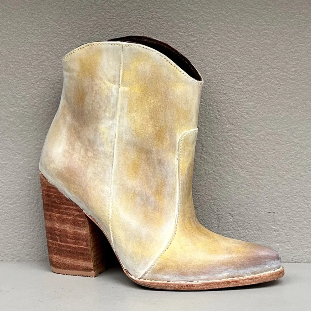 Above ankle boot/ slip on w/ heel/ beige-tan hand colored leather