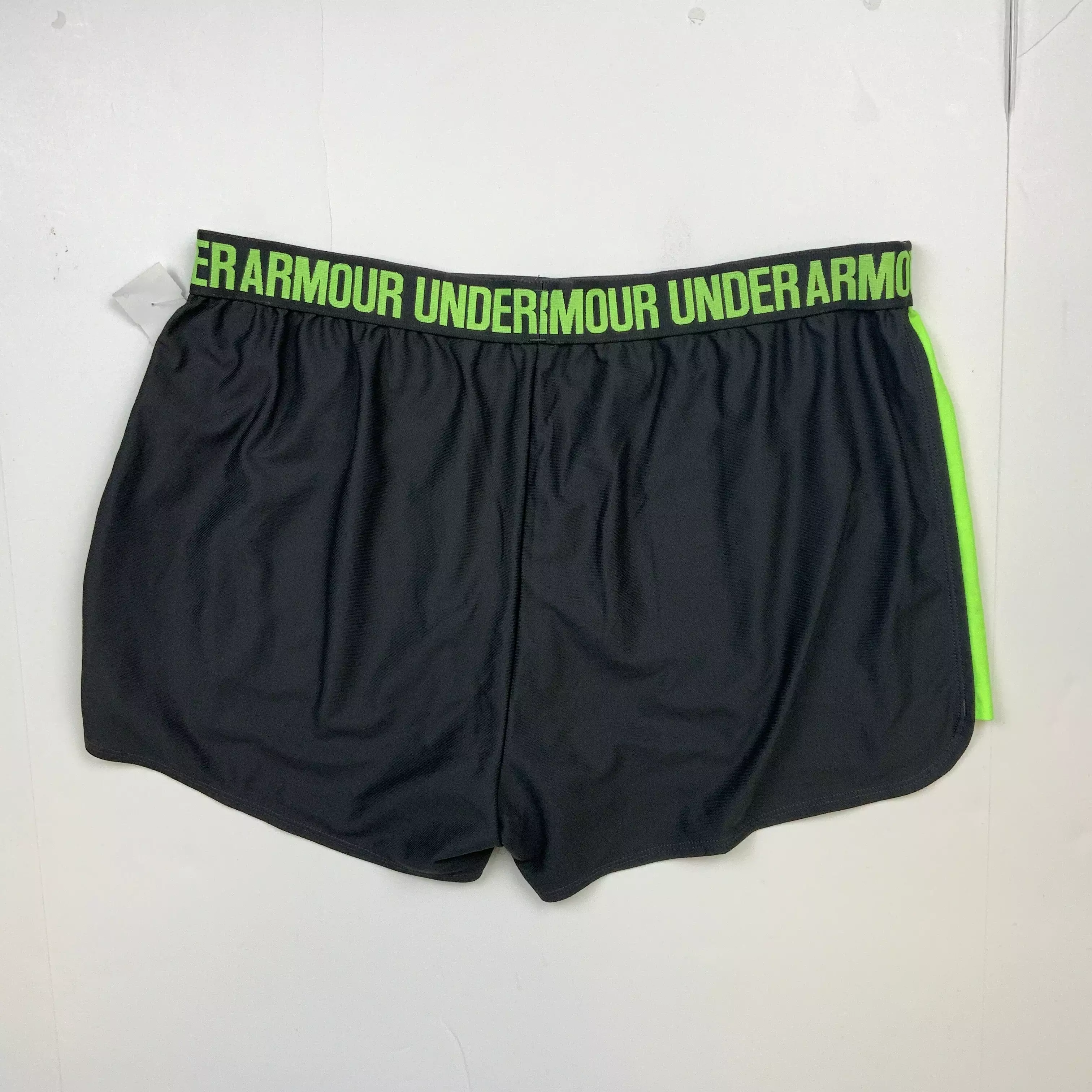 Athletic Shorts By Under Armour  Size: Xxl