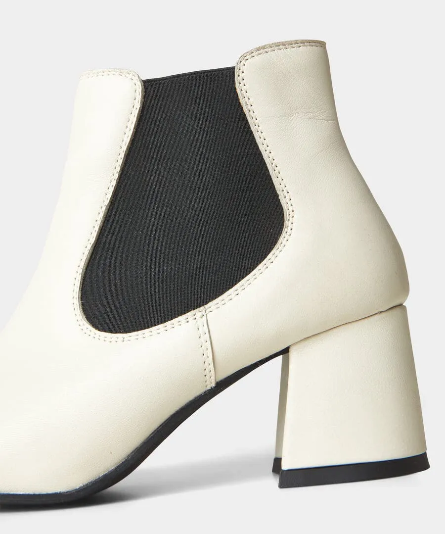 Carefree Leather Chelsea Boots