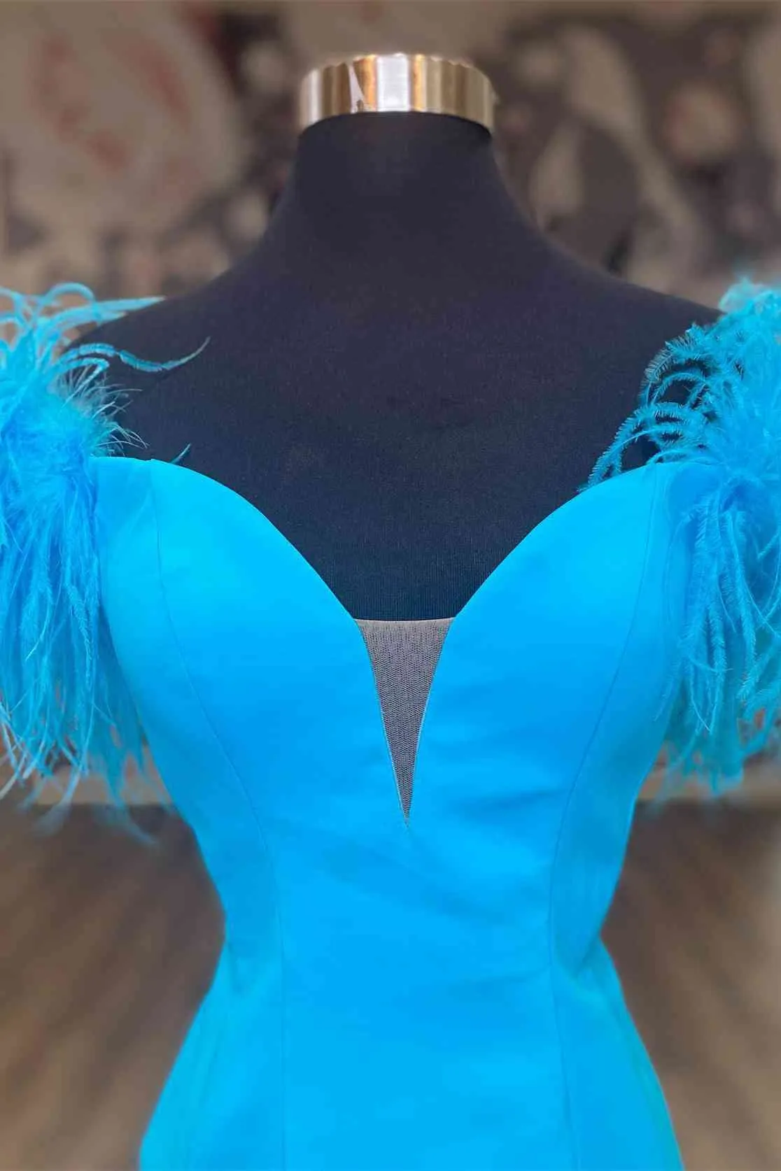 Fitted Feather Shoulder Blue Tight Homecoming Dress