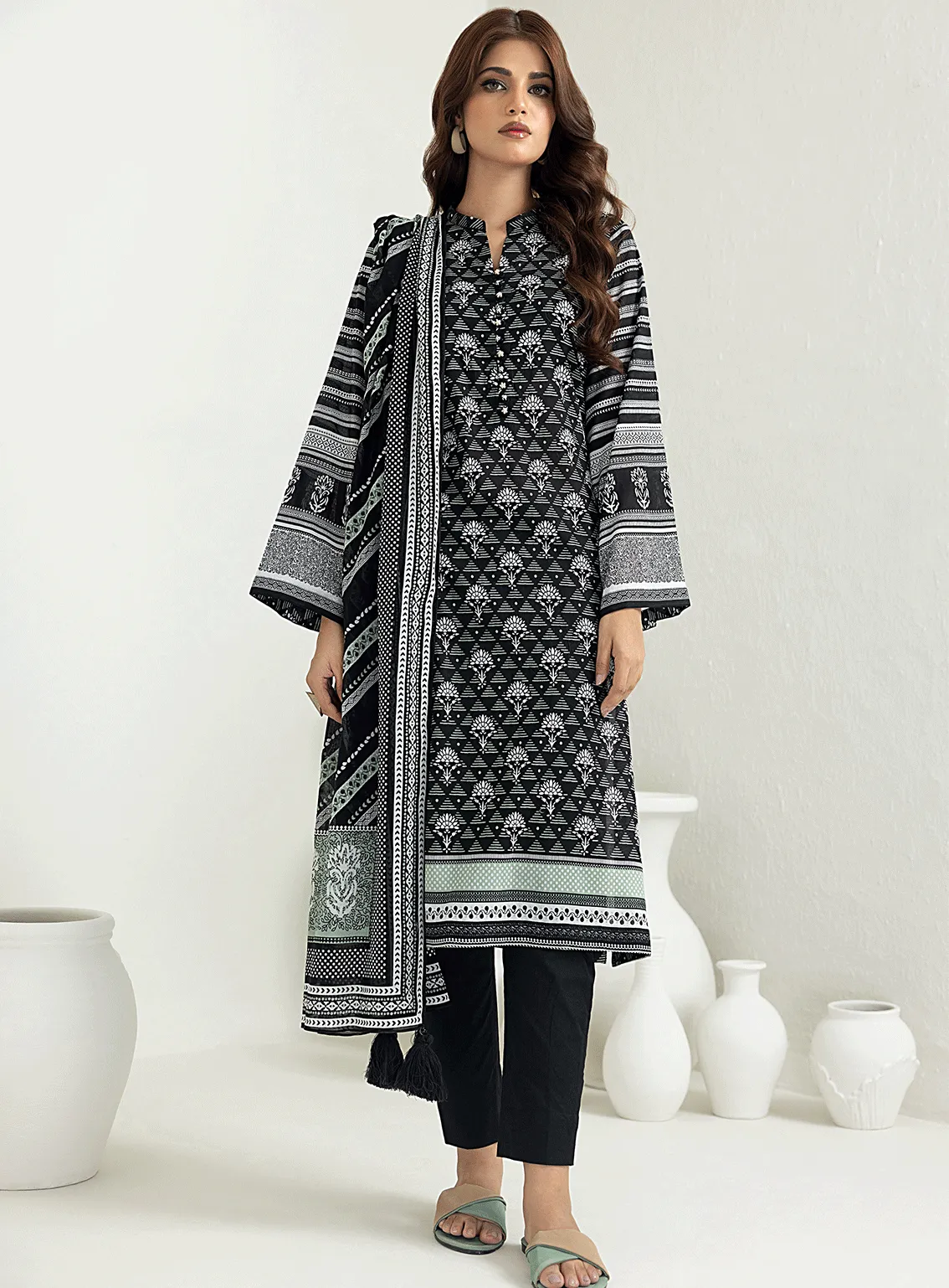 Lakhany By LSM Printed Lawn Stitched 3 Piece Suit - LG-ZH-0097