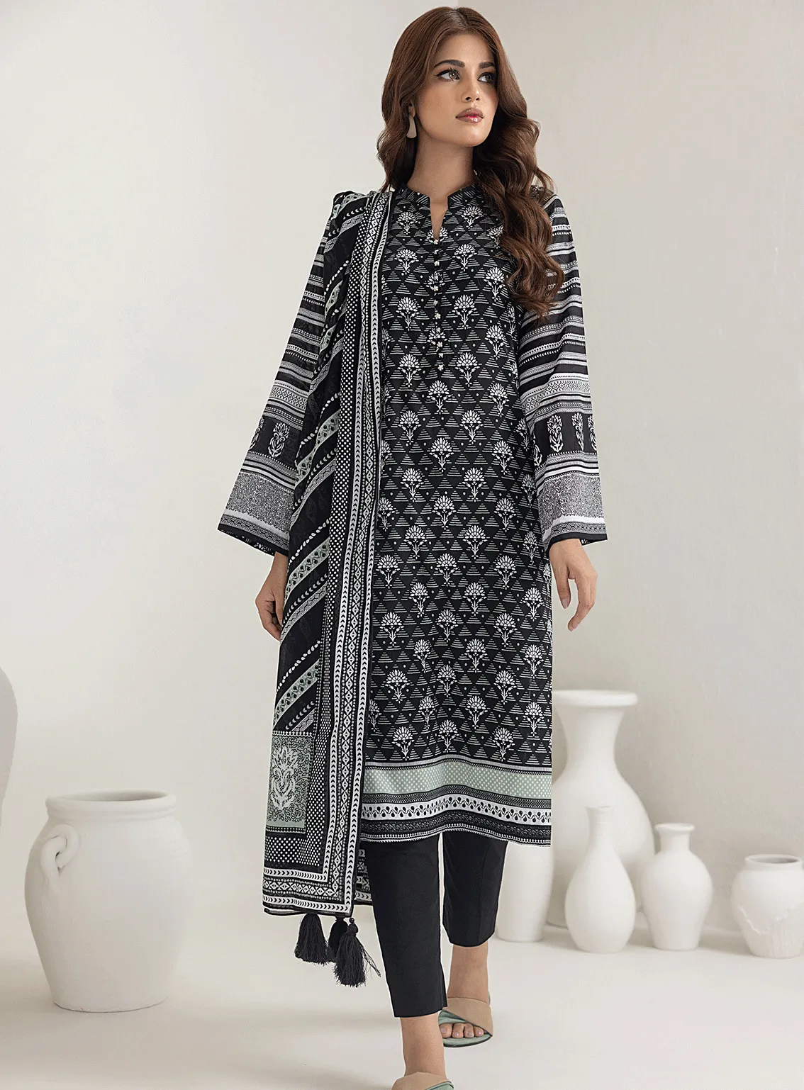 Lakhany By LSM Printed Lawn Stitched 3 Piece Suit - LG-ZH-0097