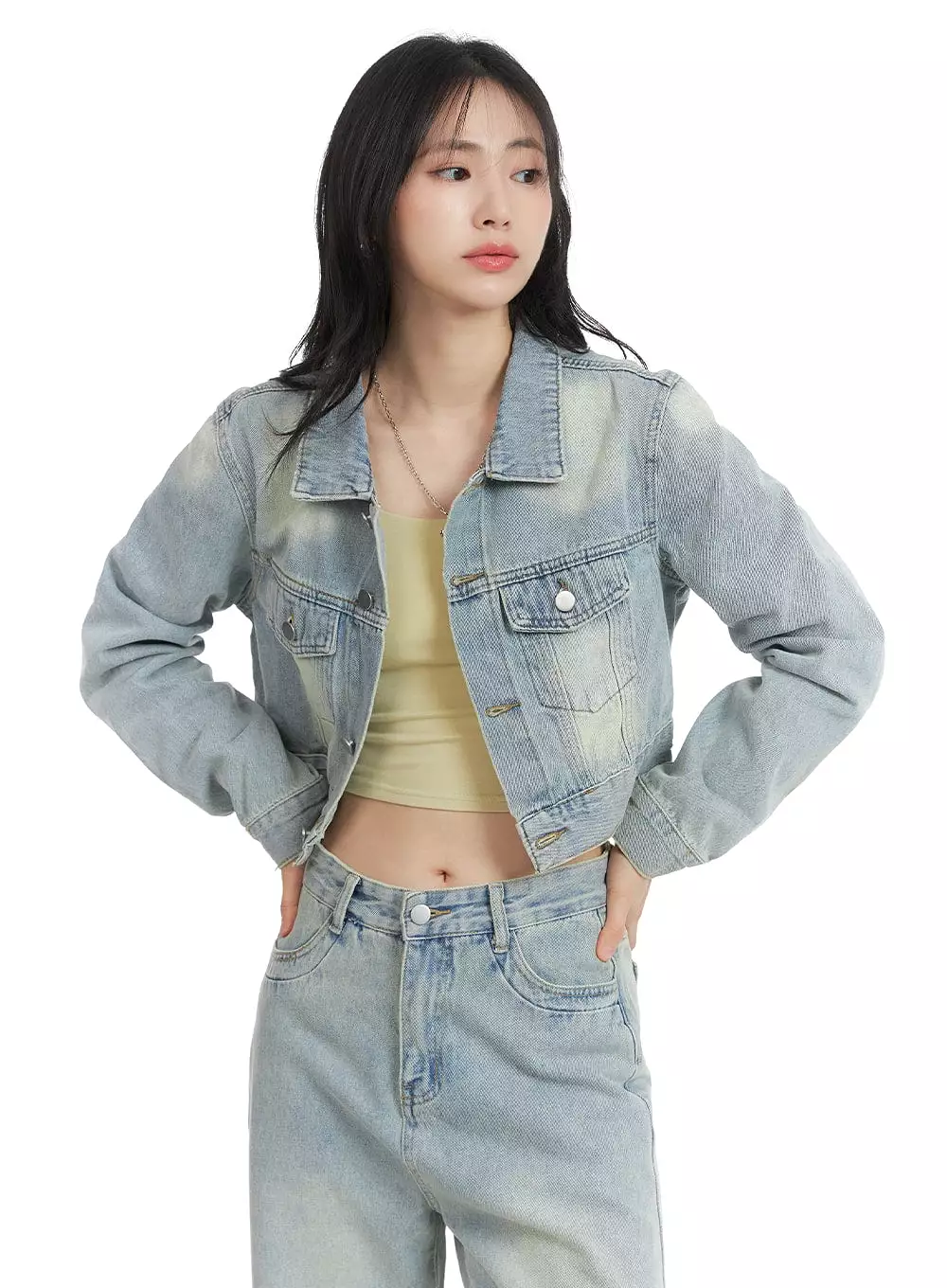 Light Washed Denim Jacket and Jeans Set OM408