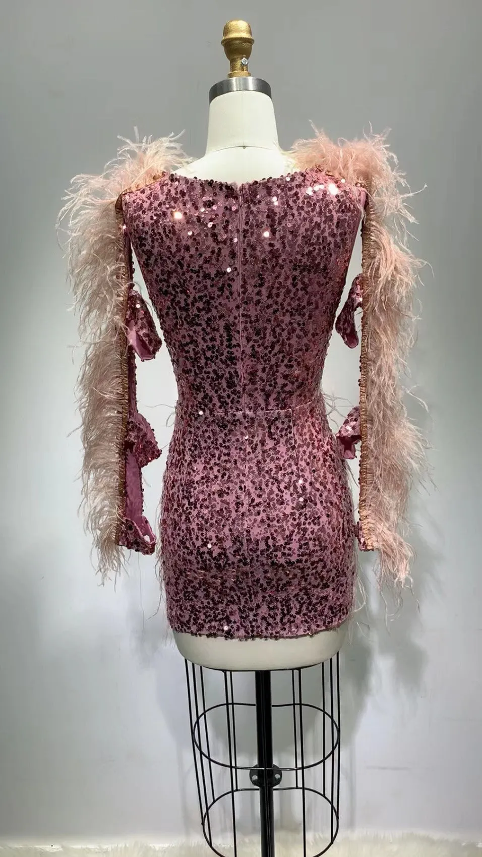 Low-cut Tight-fitting High-end Feather Dress