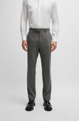 Regular-fit suit in micro-patterned stretch fabric