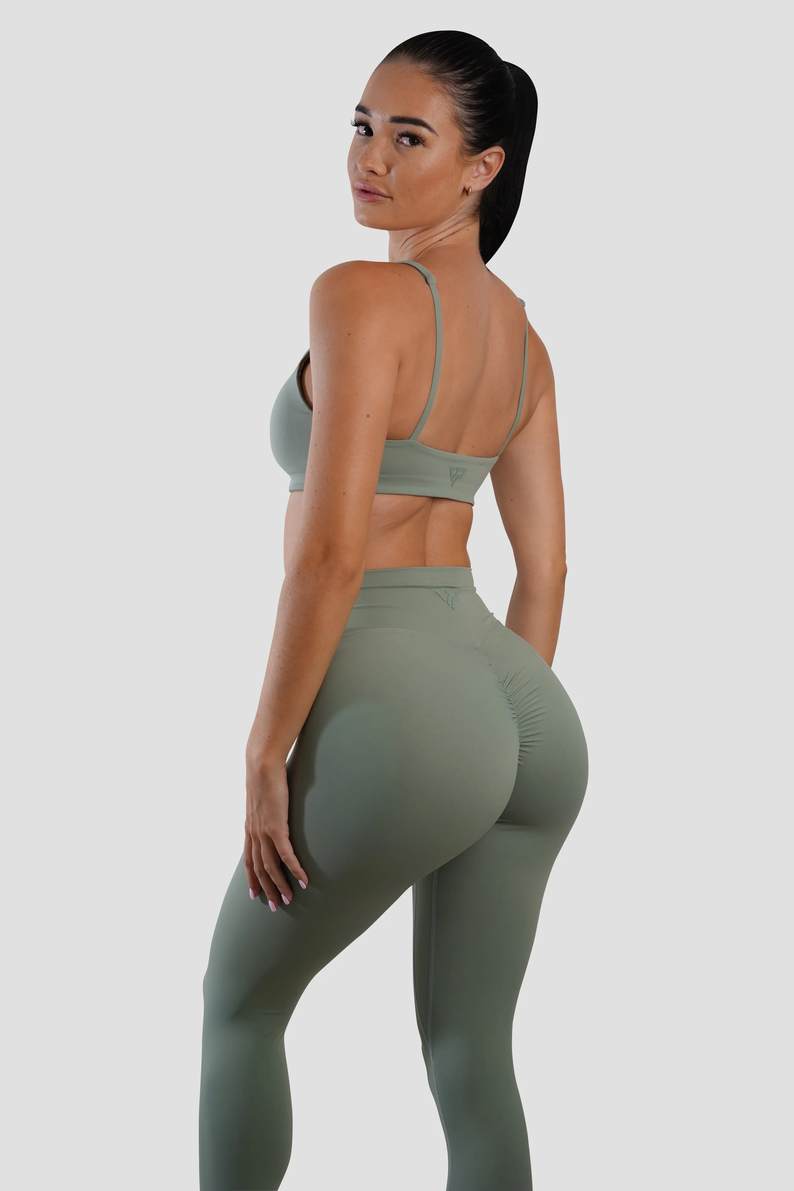 SLEEK SCRUNCH LEGGINGS - KHAKI GREEN