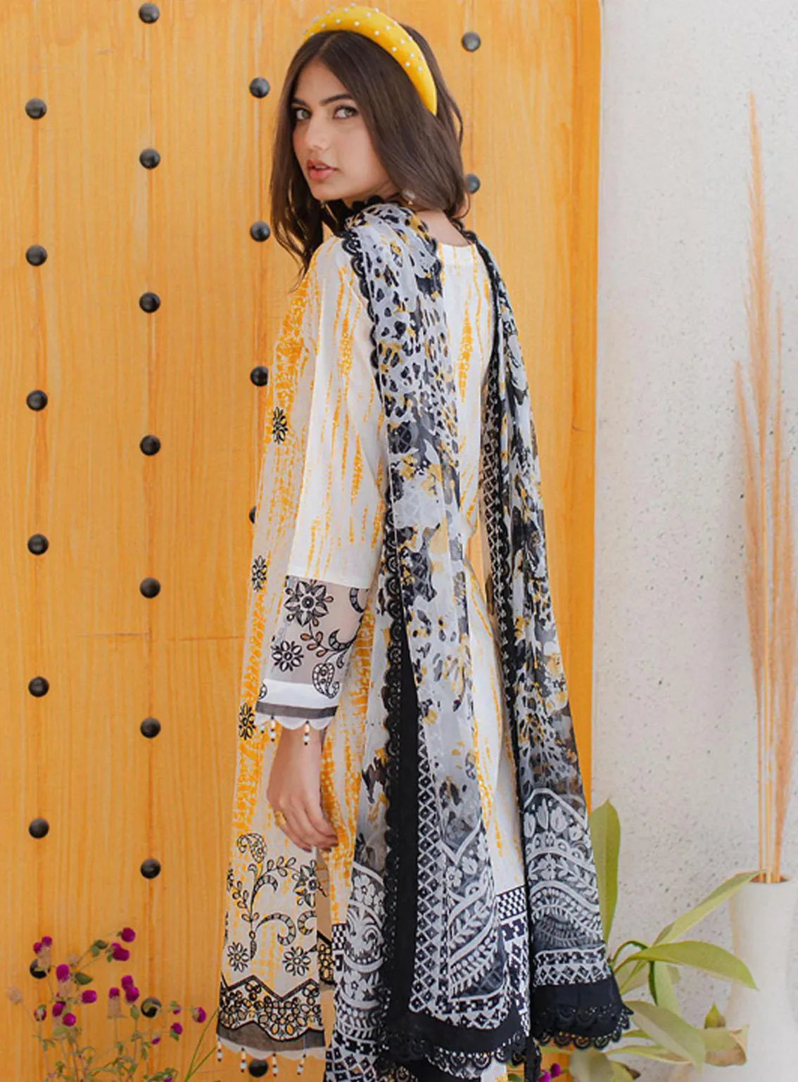 Sunshine Bloom By Al Zohaib Embroidered Cambric Unstitched 3 Piece Suit - 06