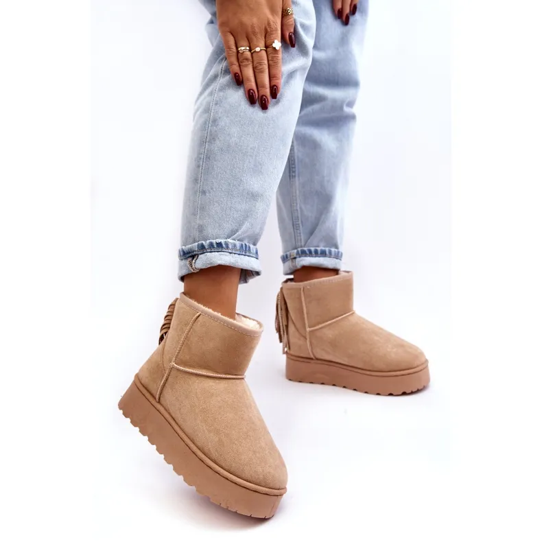 Women's snow boots on a massive platform with fringes, Beige Lirico